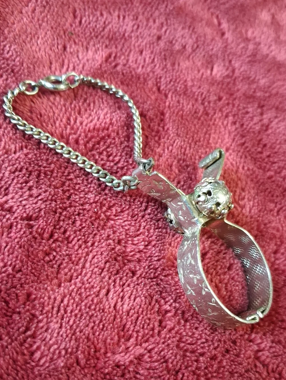 Vintage Silver-Tone Clip-On Glove Clip/holder 1950's 1960's
